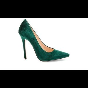 Emerald velvet heel